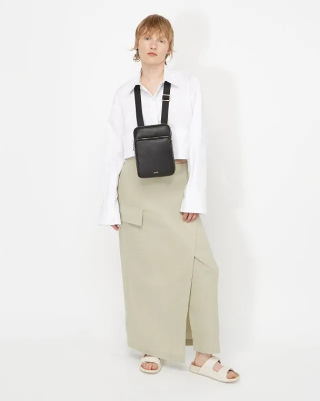 ECCO Flat Pouch> Crossbody